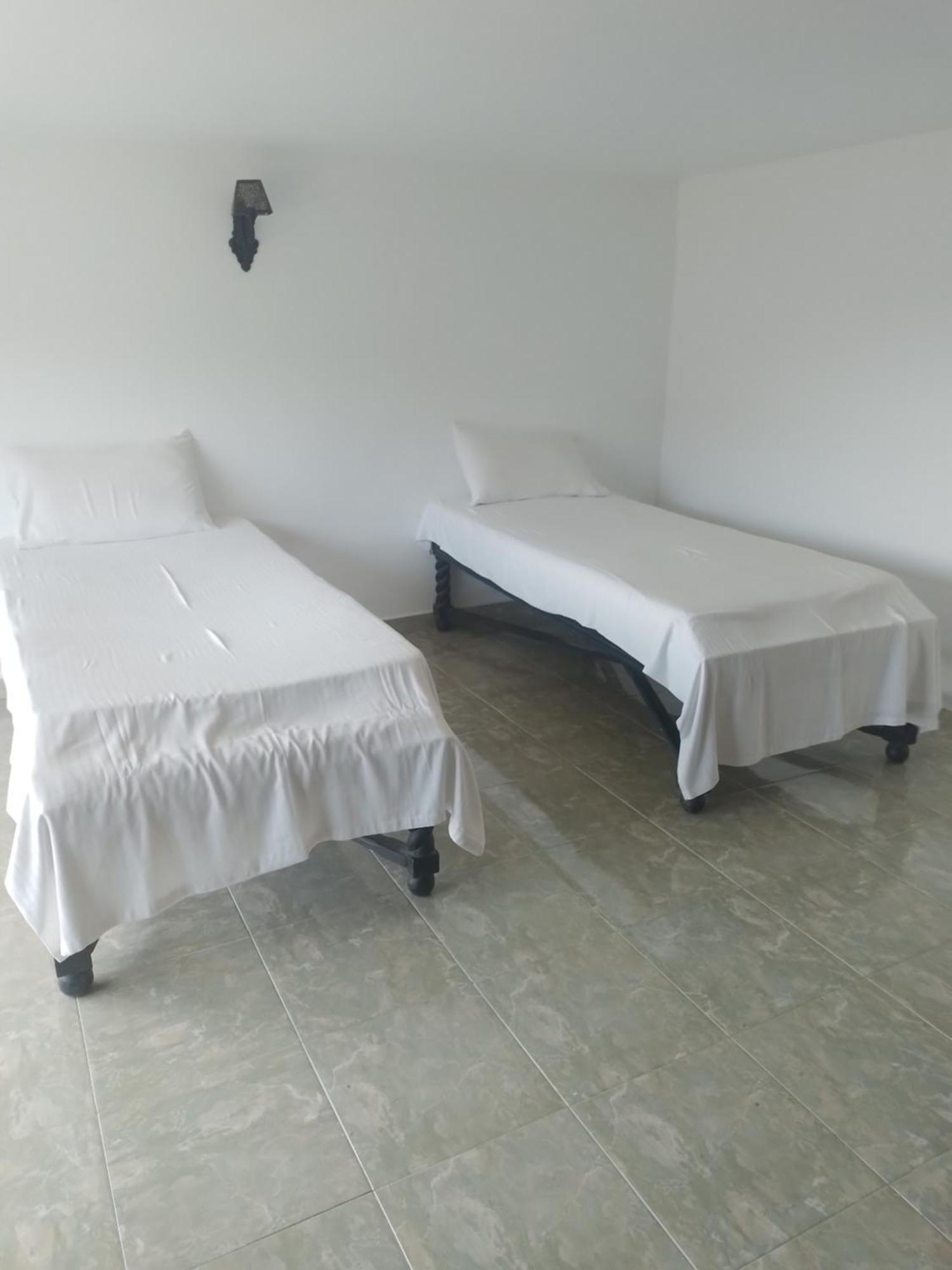 Hikers Inn Нувара-Елія Екстер'єр фото